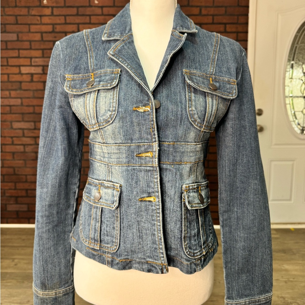 Apollo Jeans Womenโsโ Medium Denim Utility Jacket Medium Wash Tailored Fit Y2K